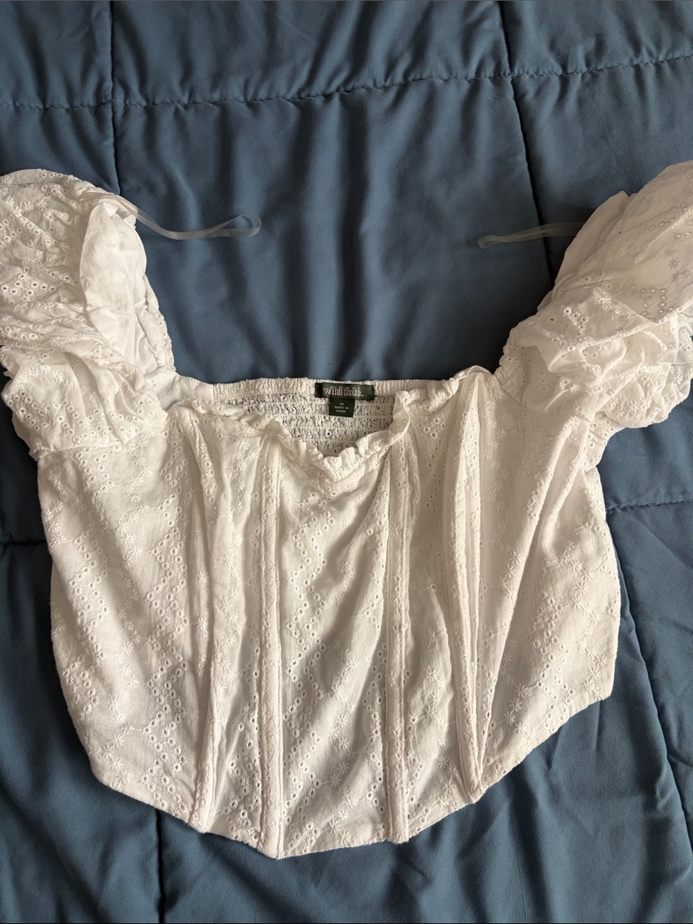 wild fable White Eyelet Puff-Sleeve corset Crop Top never worn